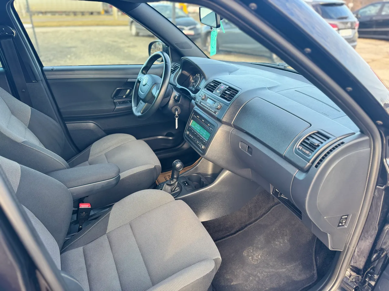 Skoda Fabia - фото 25