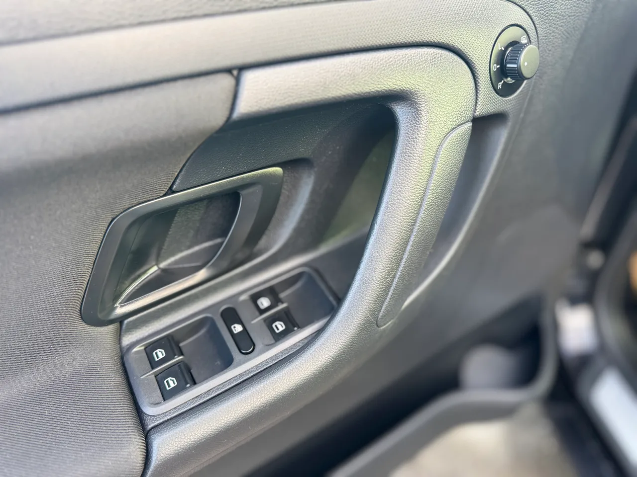 Skoda Fabia - фото 14