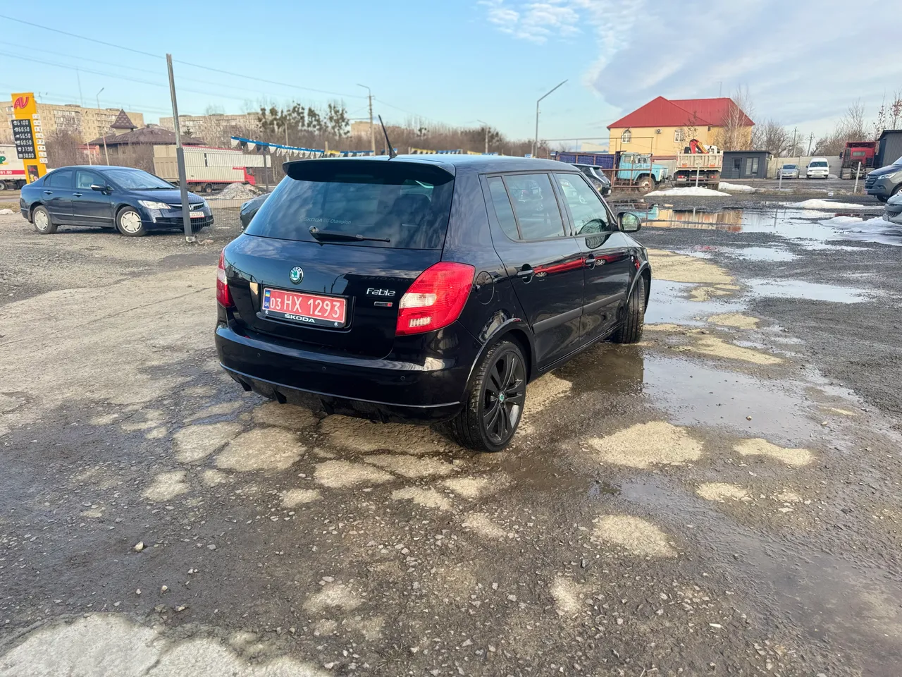 Skoda Fabia - фото 4