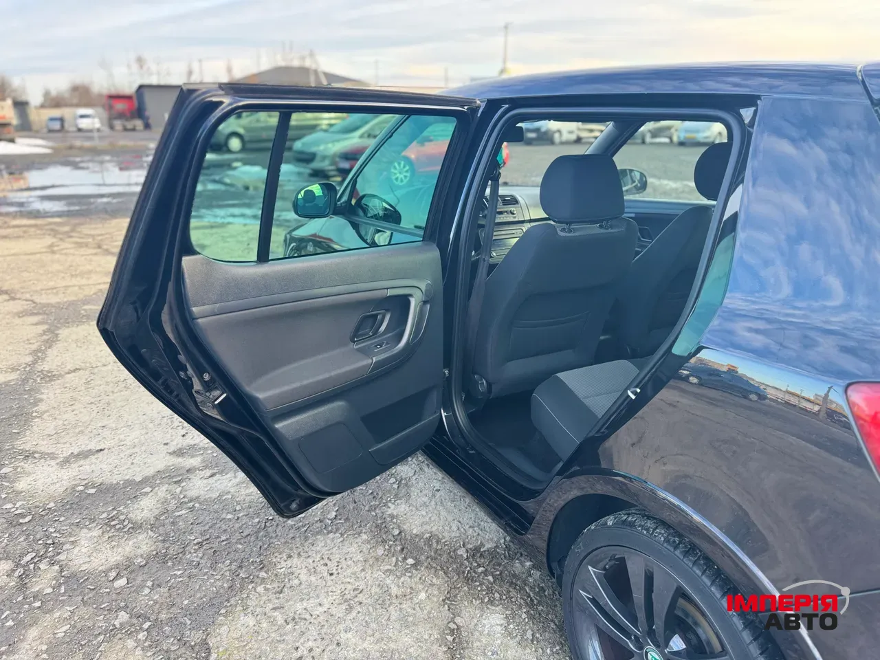 Skoda Fabia - фото 18