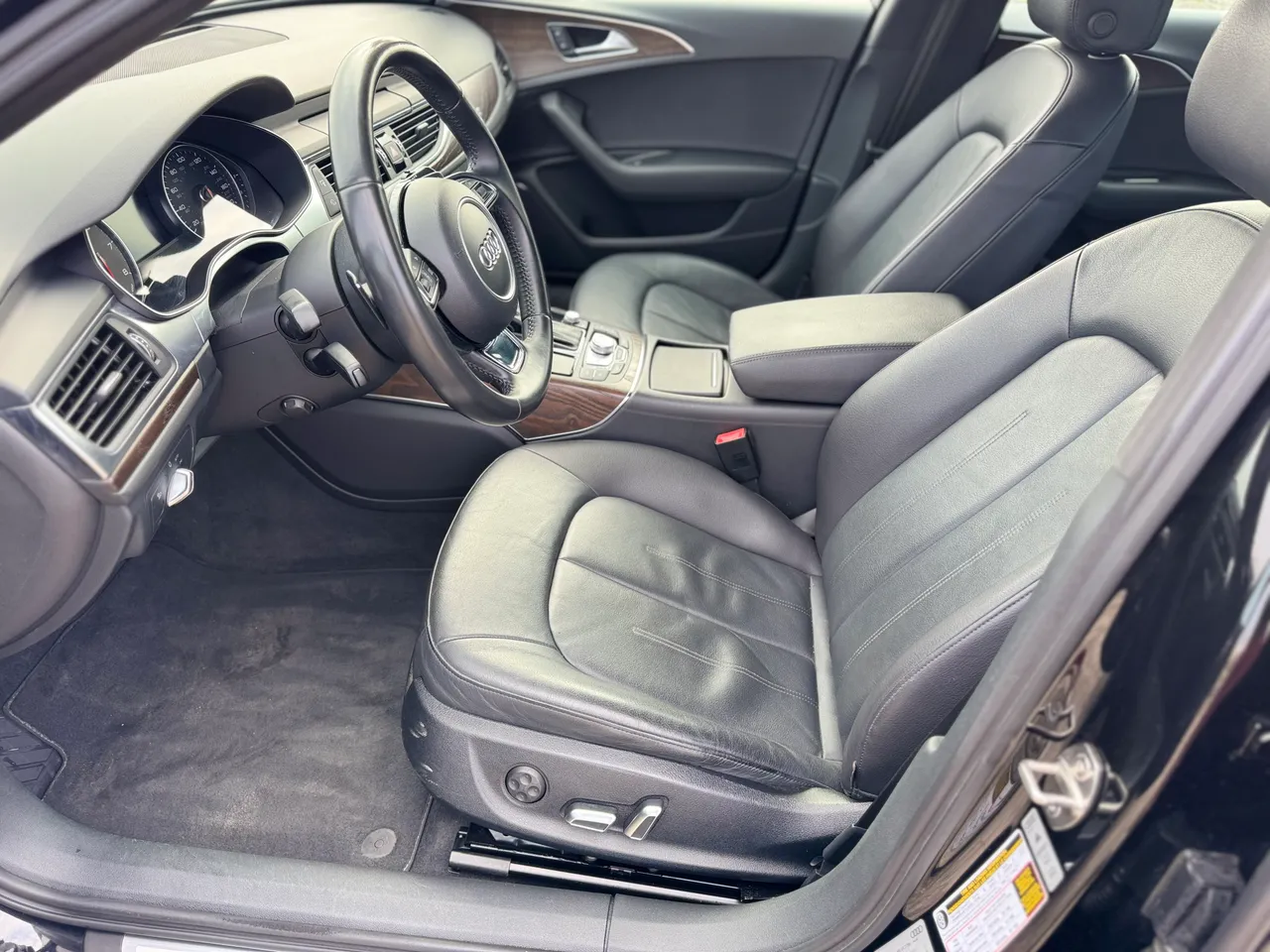 Audi A6 - фото 19