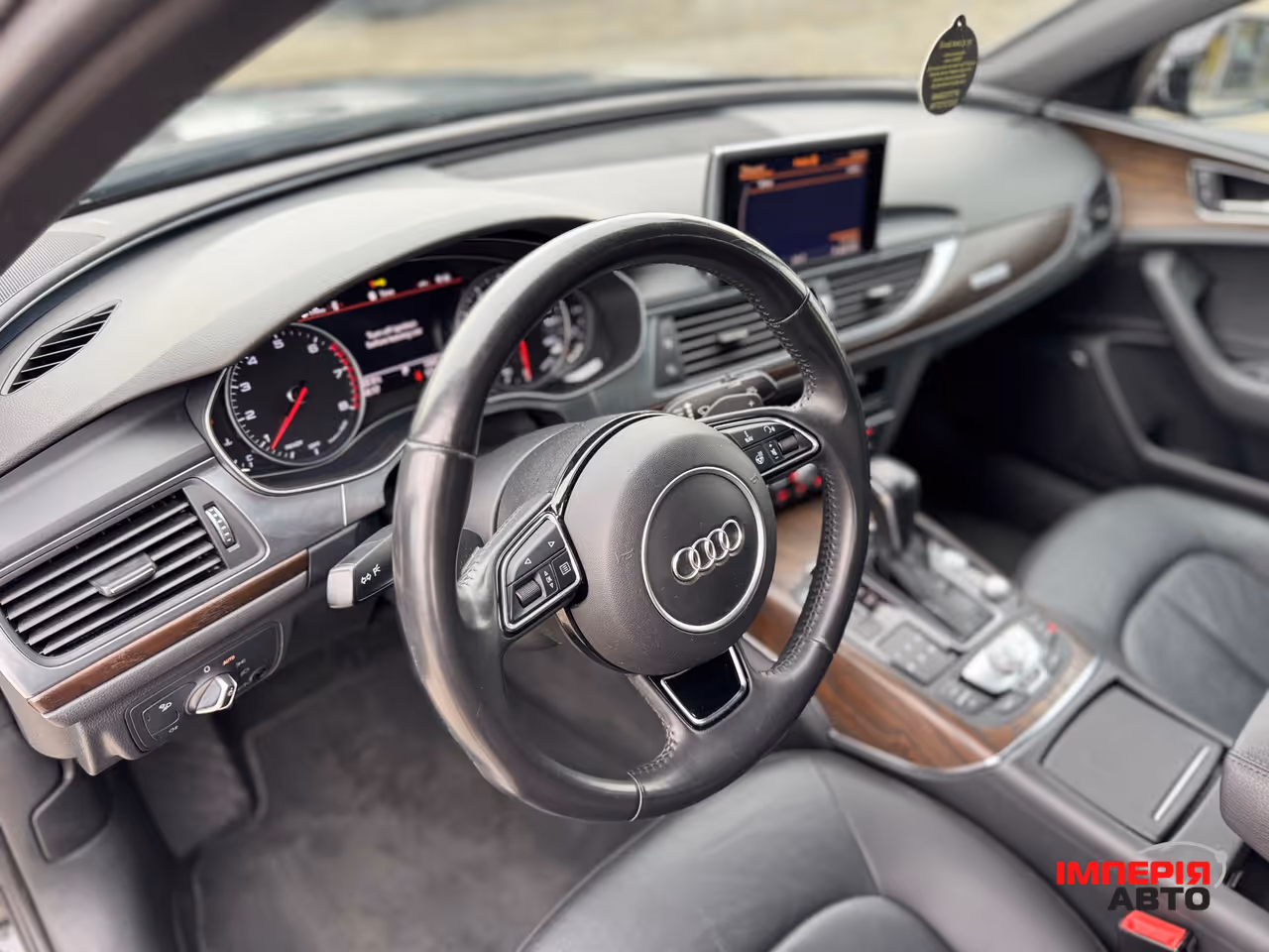Audi A6 - фото 19