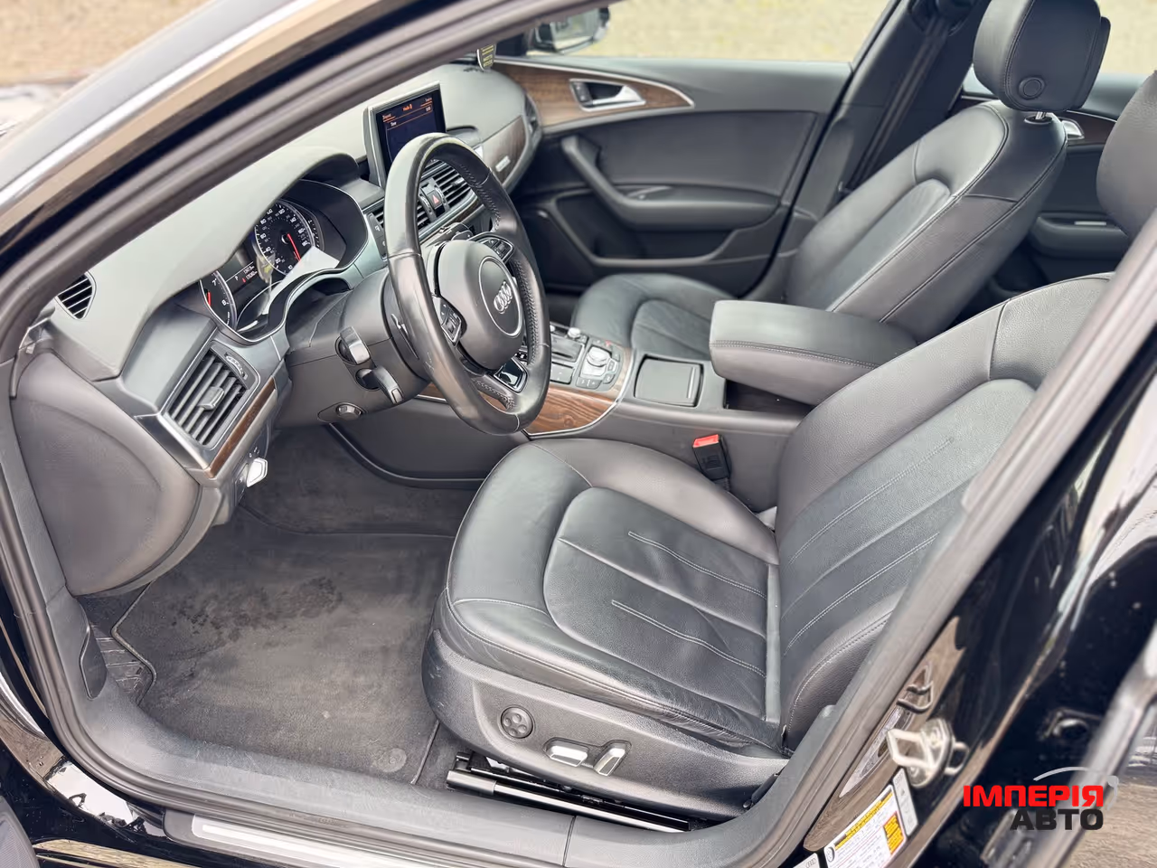 Audi A6 - фото 17