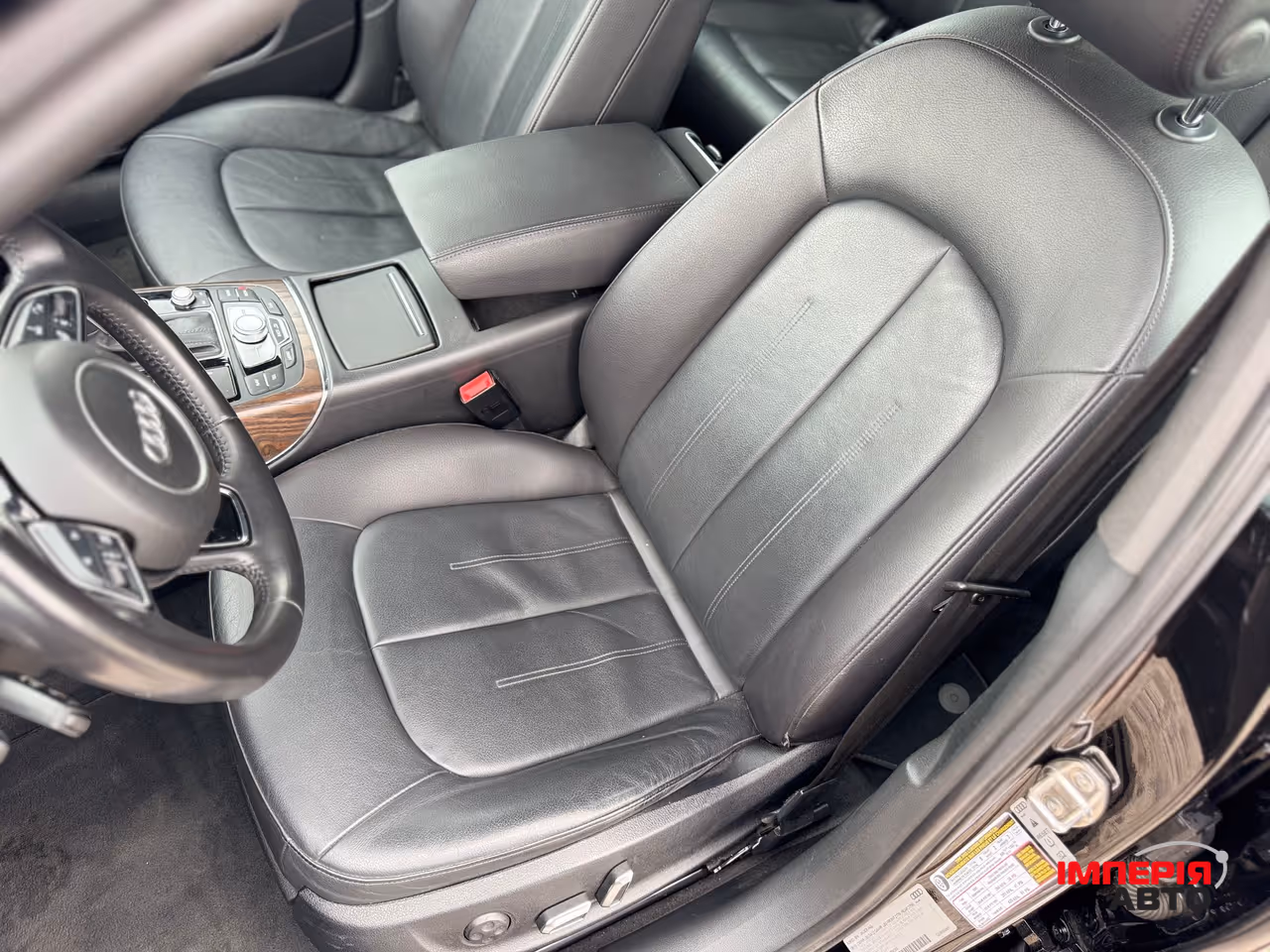 Audi A6 - фото 18