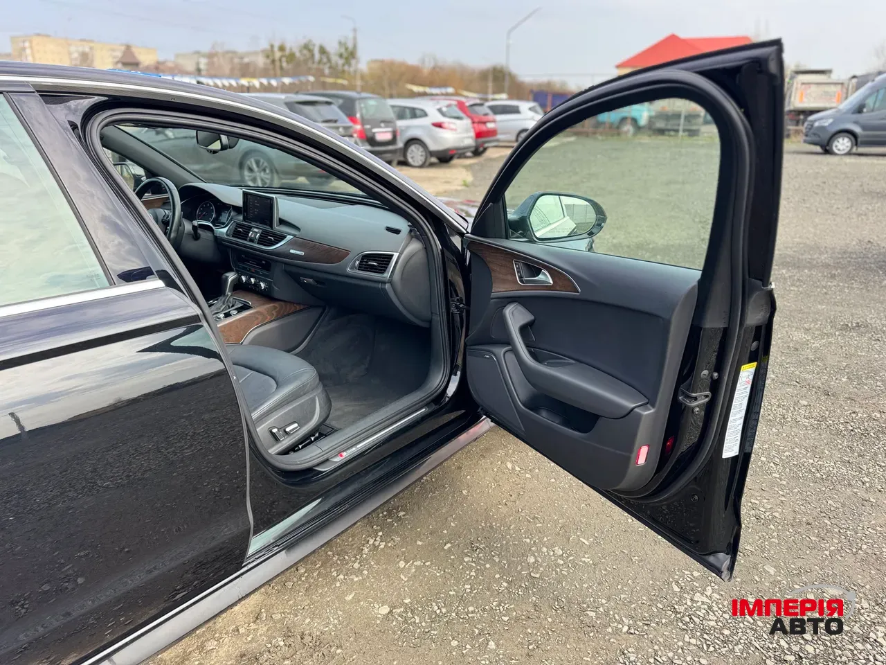 Audi A6 - фото 30