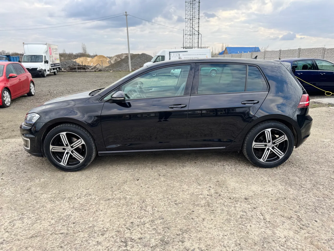 Volkswagen Golf - фото 9