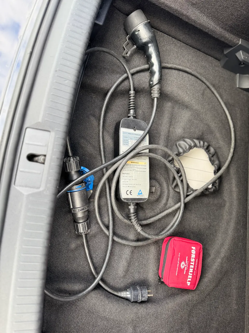 Volkswagen Golf - фото 7