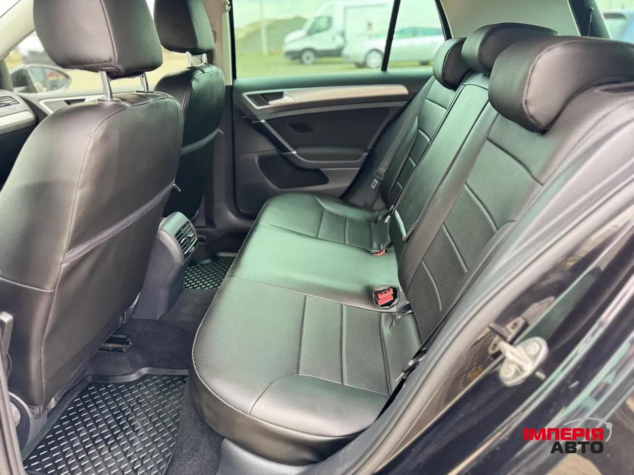 Volkswagen Golf - фото 17