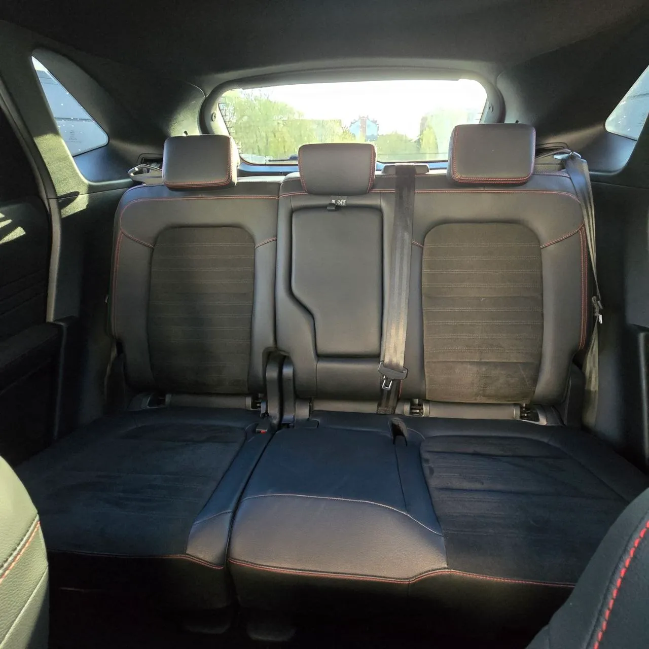 Ford Kuga - фото 7