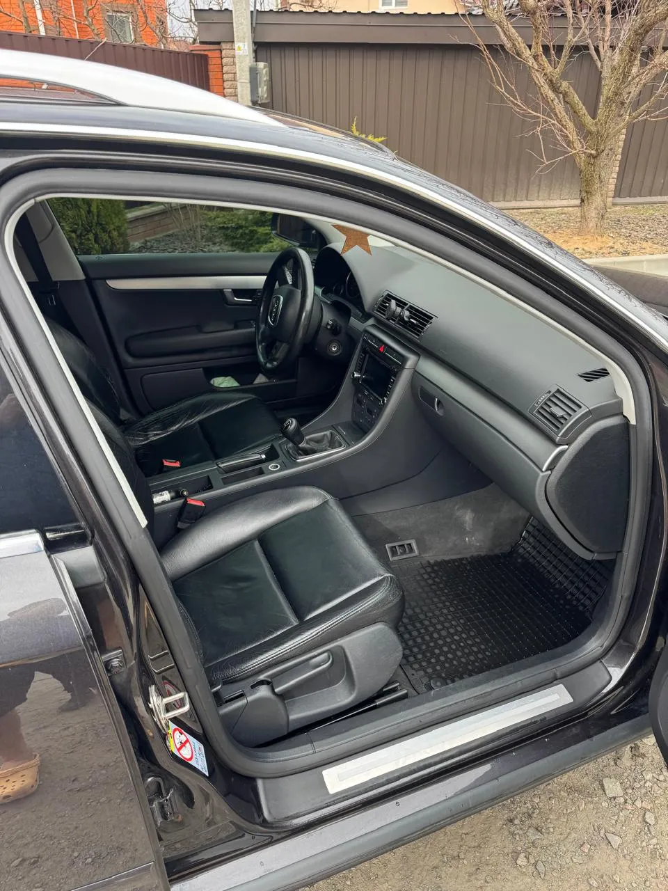 Audi A4 - фото 15