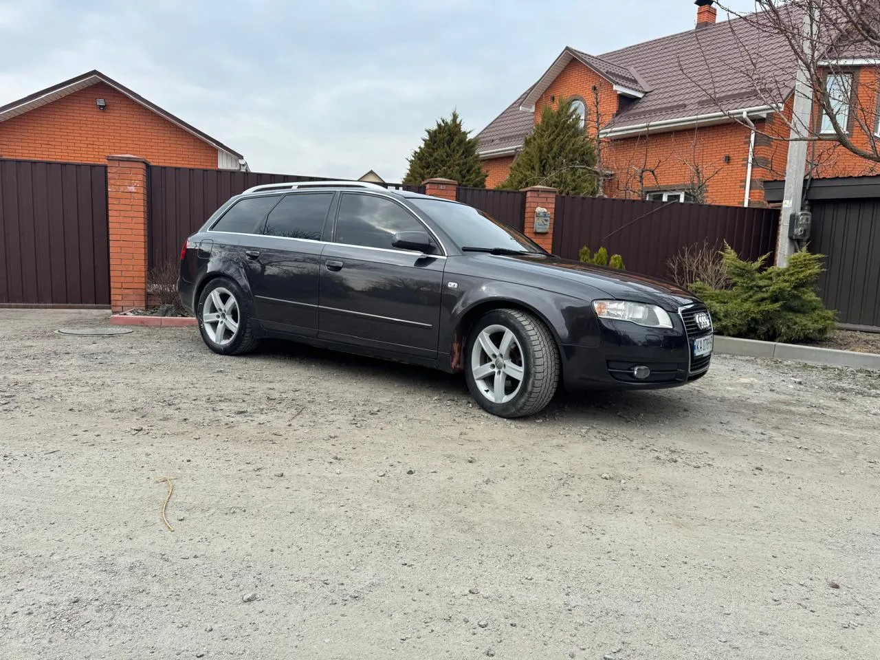 Audi A4 - фото 4