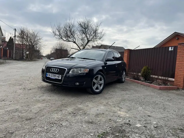 Audi A4 - фото 3