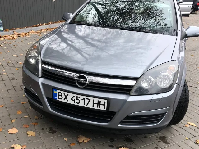 Opel Astra - фото 1