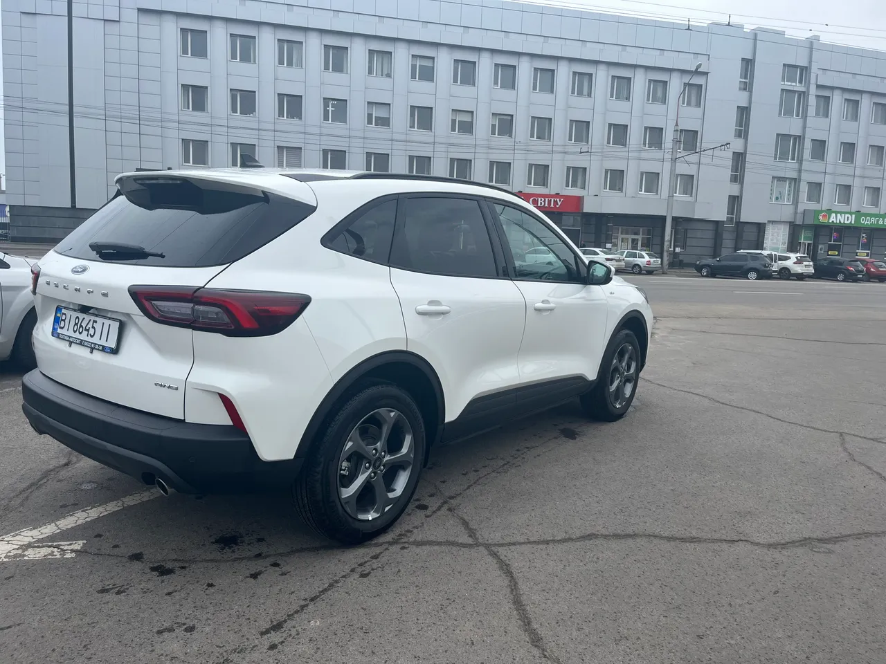 Ford Escape - фото 6