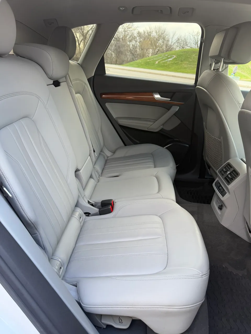 Audi Q5 - фото 9