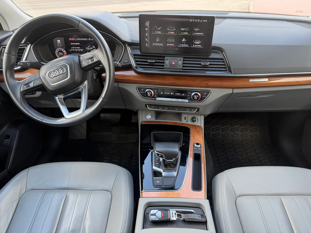 Audi Q5 - фото 10