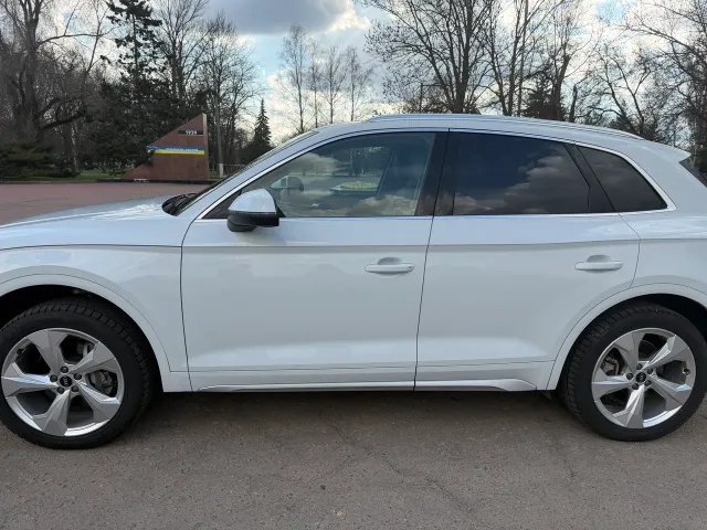 Audi Q5 - фото 3