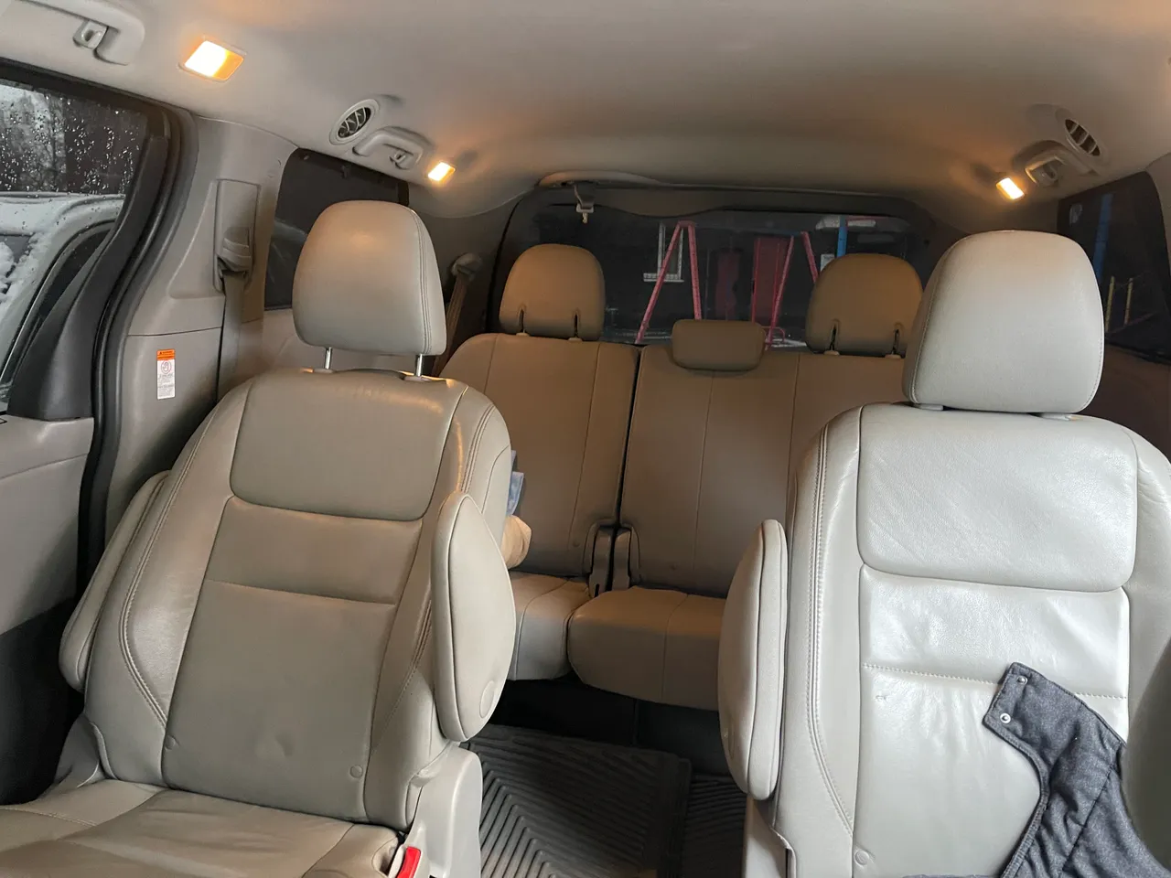 Toyota Sienna - фото 10