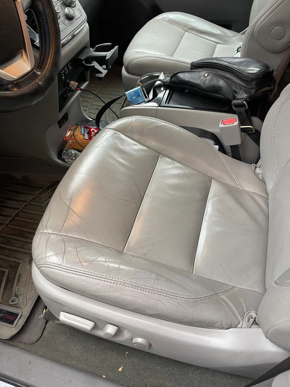 Toyota Sienna - фото 12