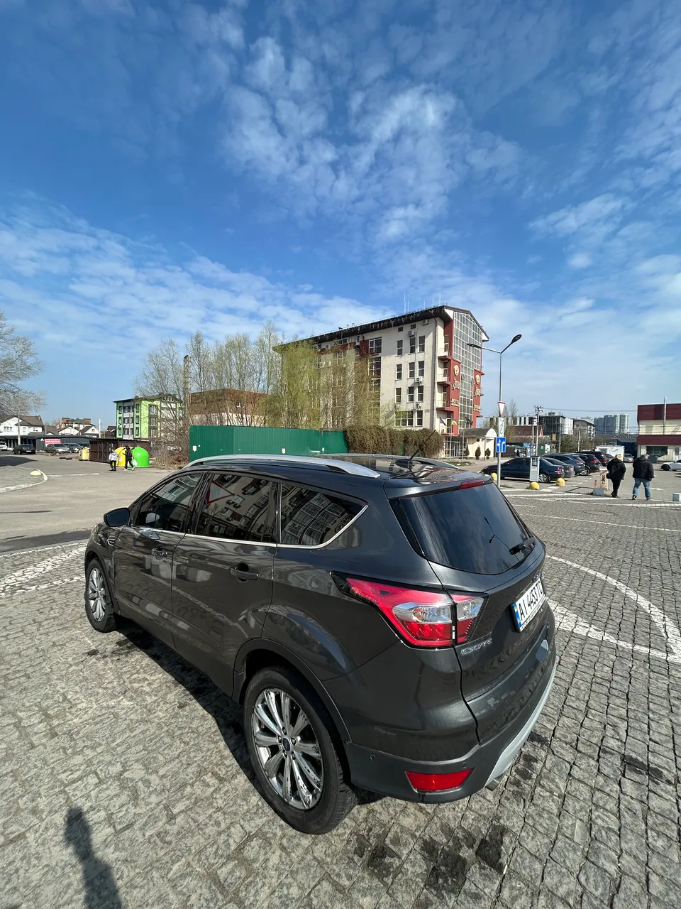 Ford Escape - фото 6