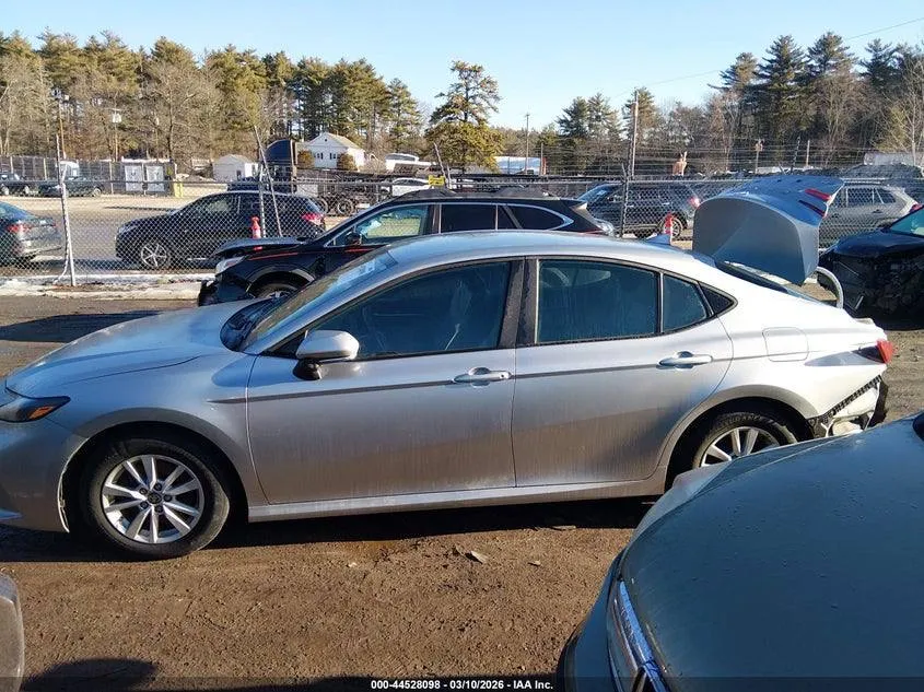 Toyota Camry - фото 11
