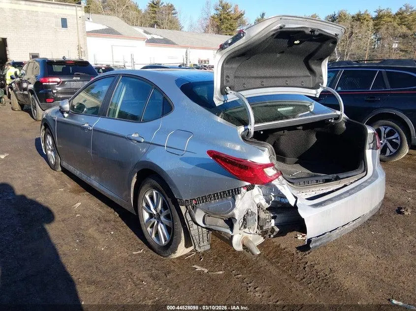 Toyota Camry - фото 5