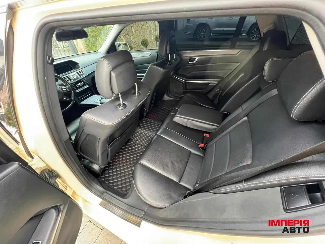 Mercedes-Benz E-Класс - фото 32