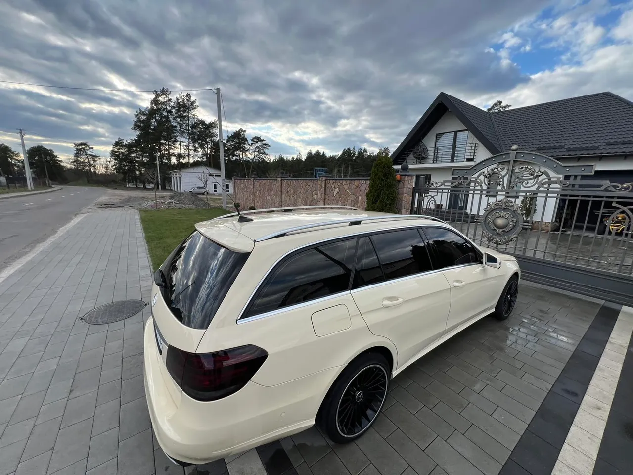 Mercedes-Benz E-Класс - фото 21