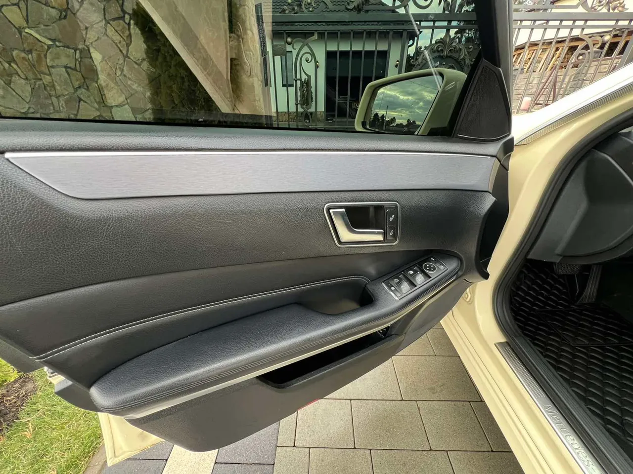 Mercedes-Benz E-Класс - фото 37