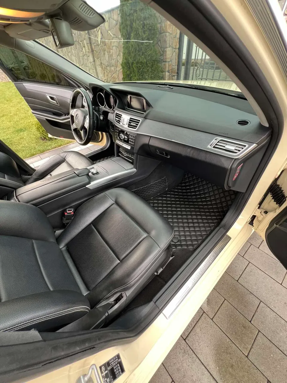 Mercedes-Benz E-Класс - фото 34