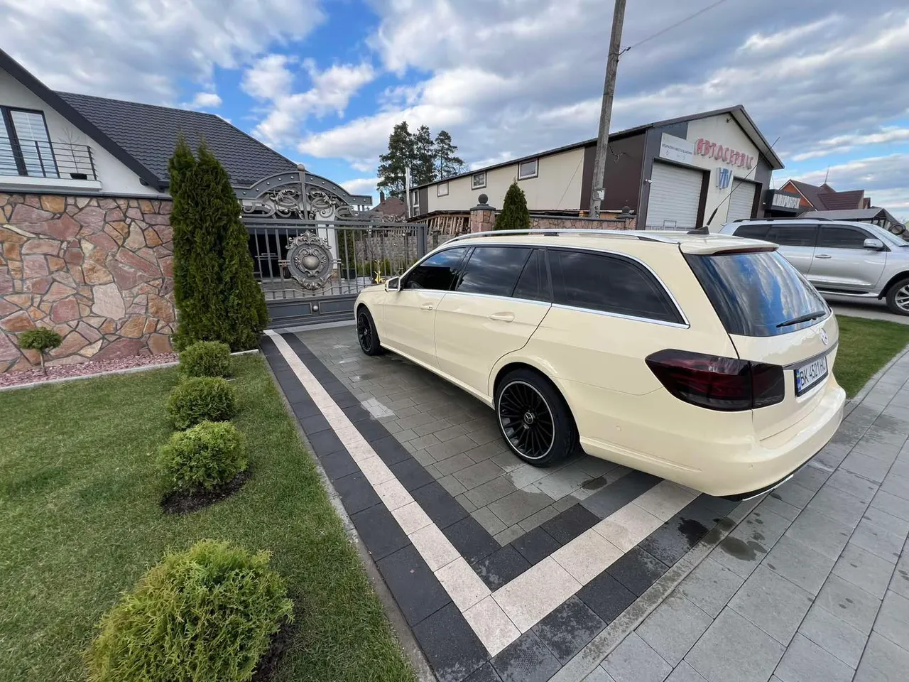 Mercedes-Benz E-Класс - фото 17