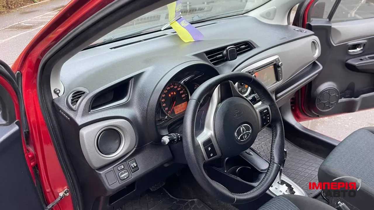 Toyota Yaris - фото 64