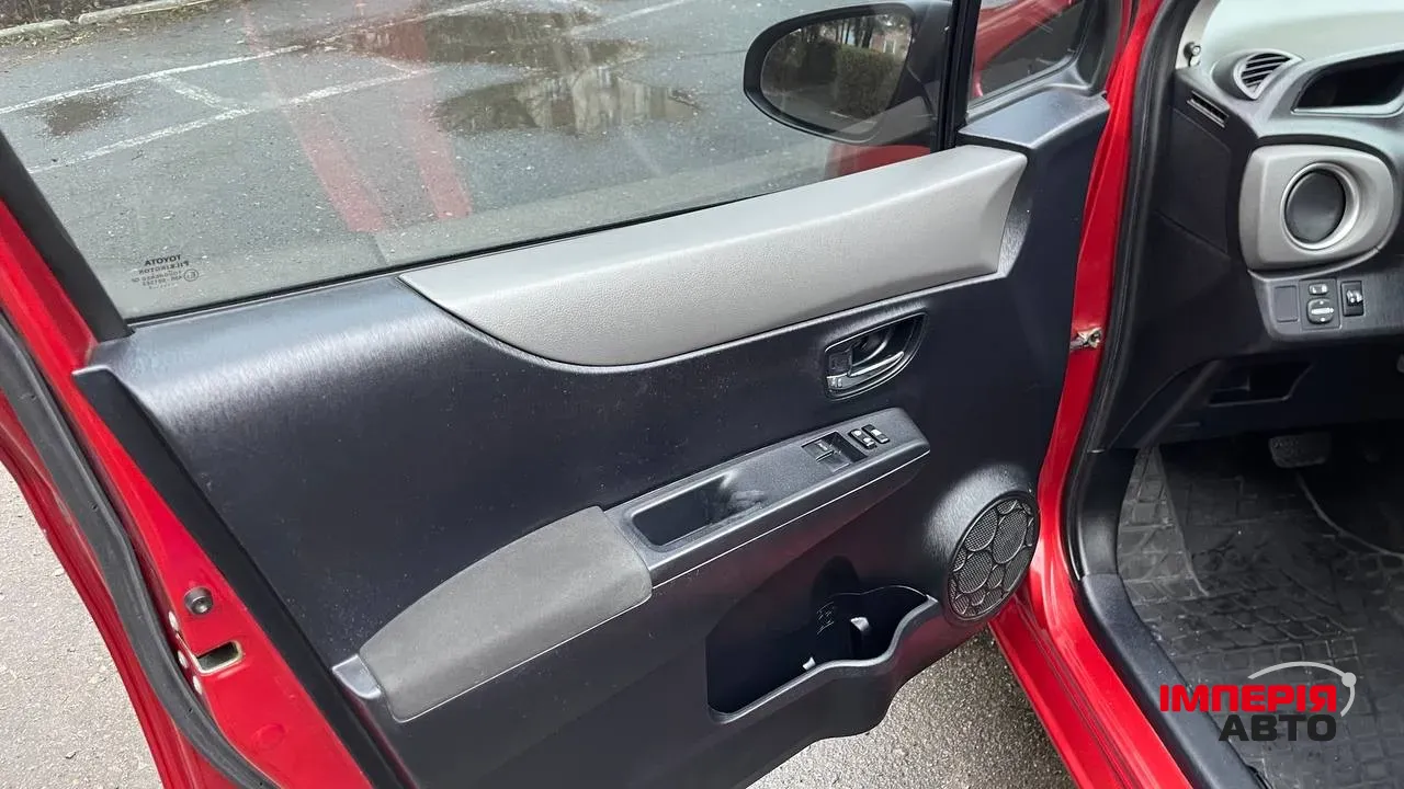 Toyota Yaris - фото 63