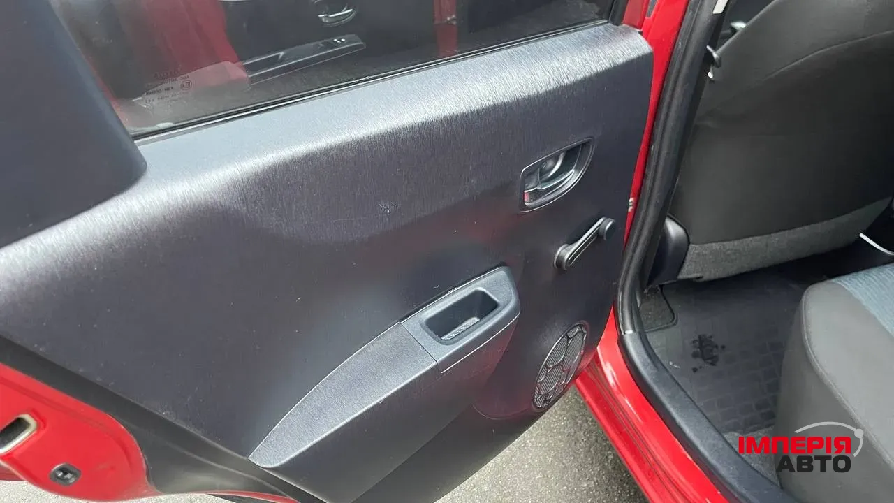 Toyota Yaris - фото 67