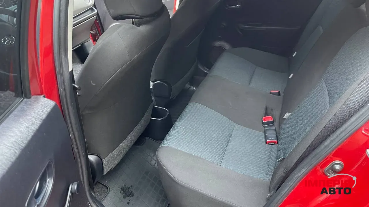 Toyota Yaris - фото 66