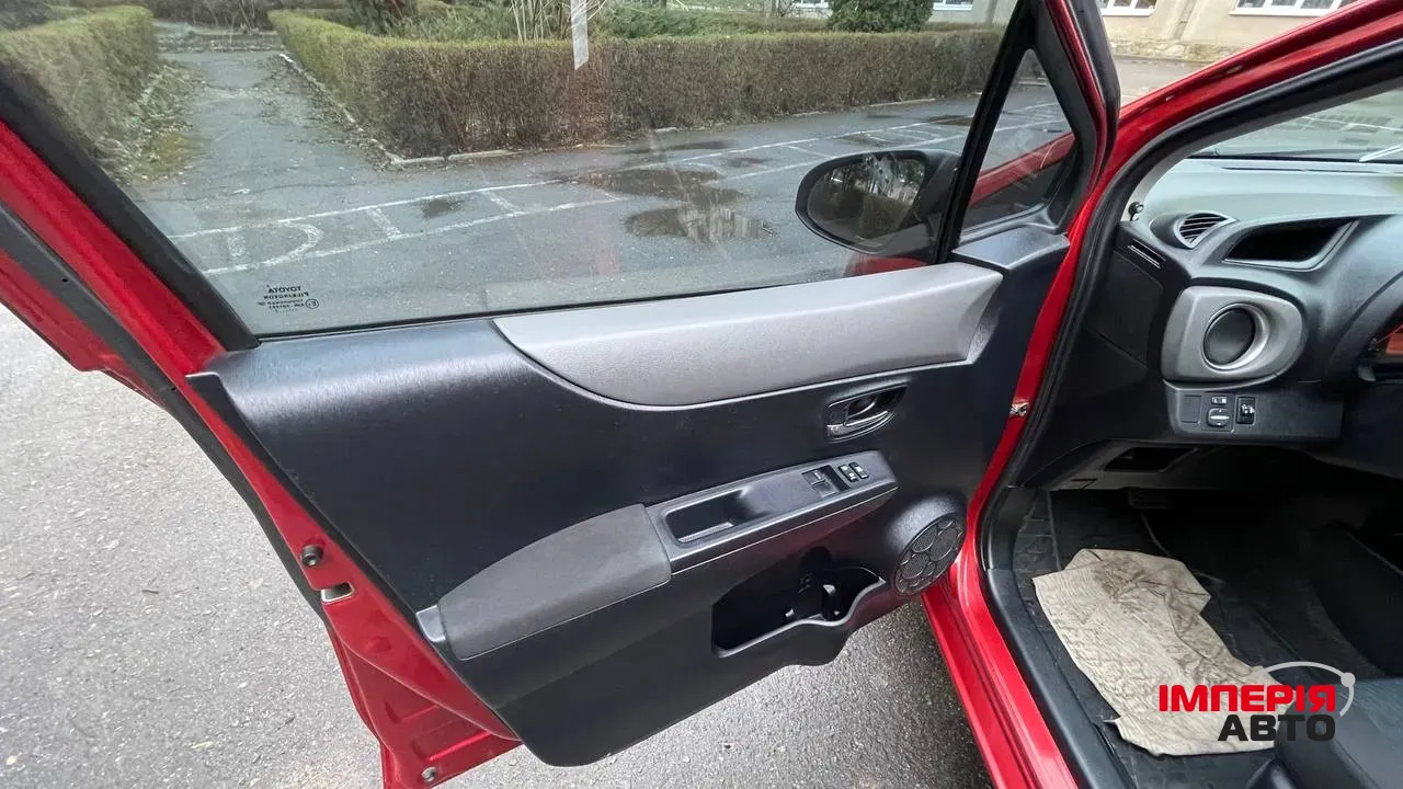Toyota Yaris - фото 51