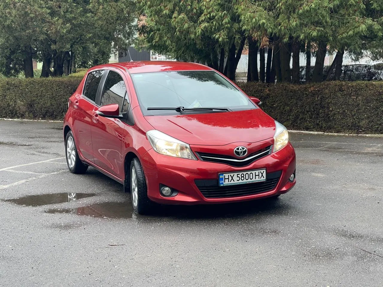 Toyota Yaris - фото 1