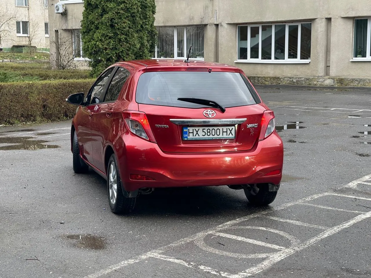 Toyota Yaris - фото 4