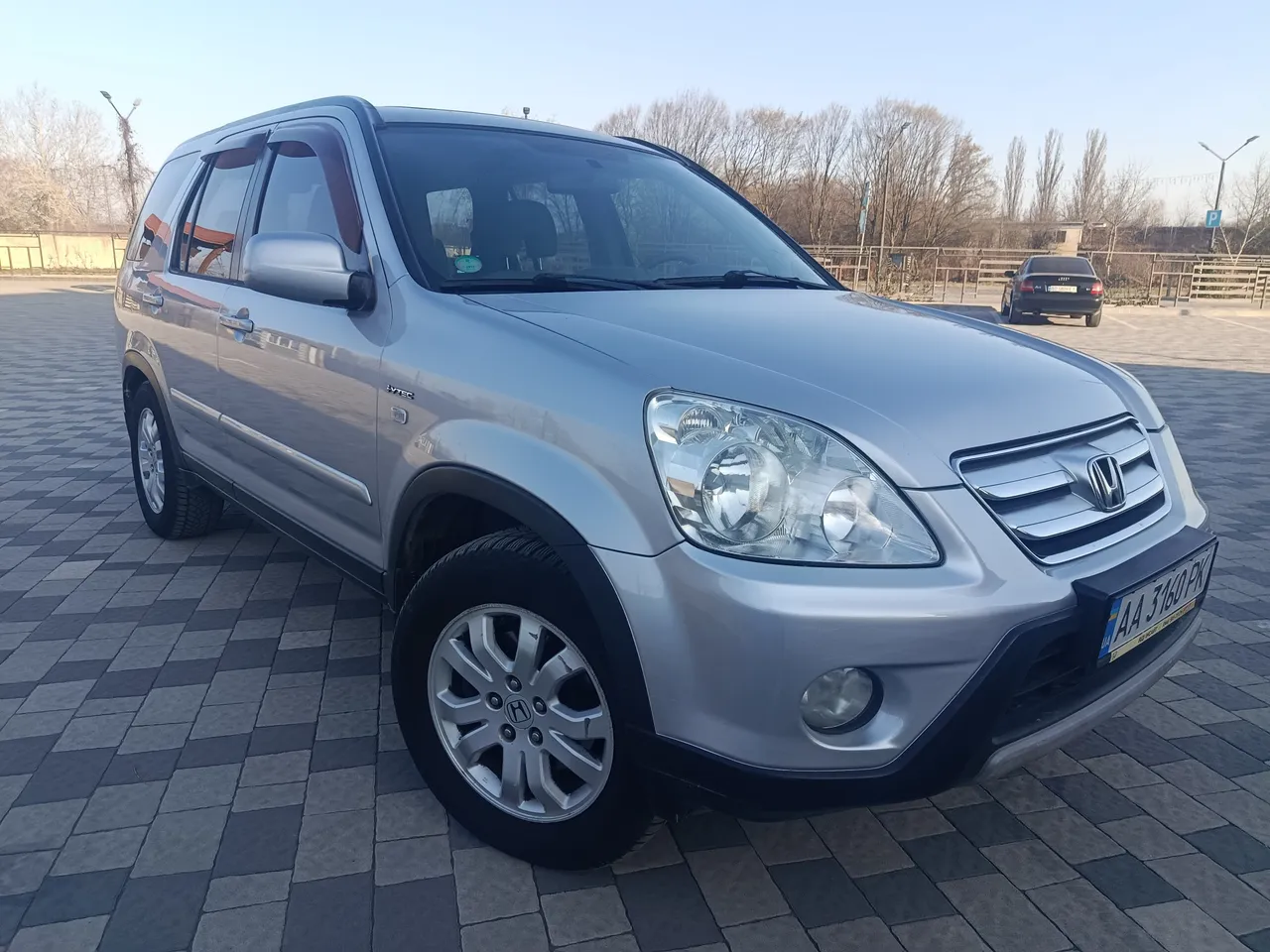 Honda CR-V - фото 1
