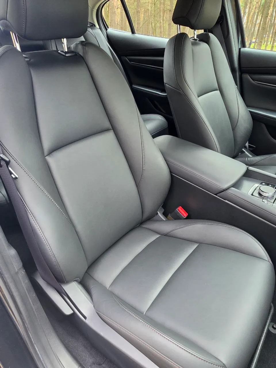 Mazda 3 - фото 9