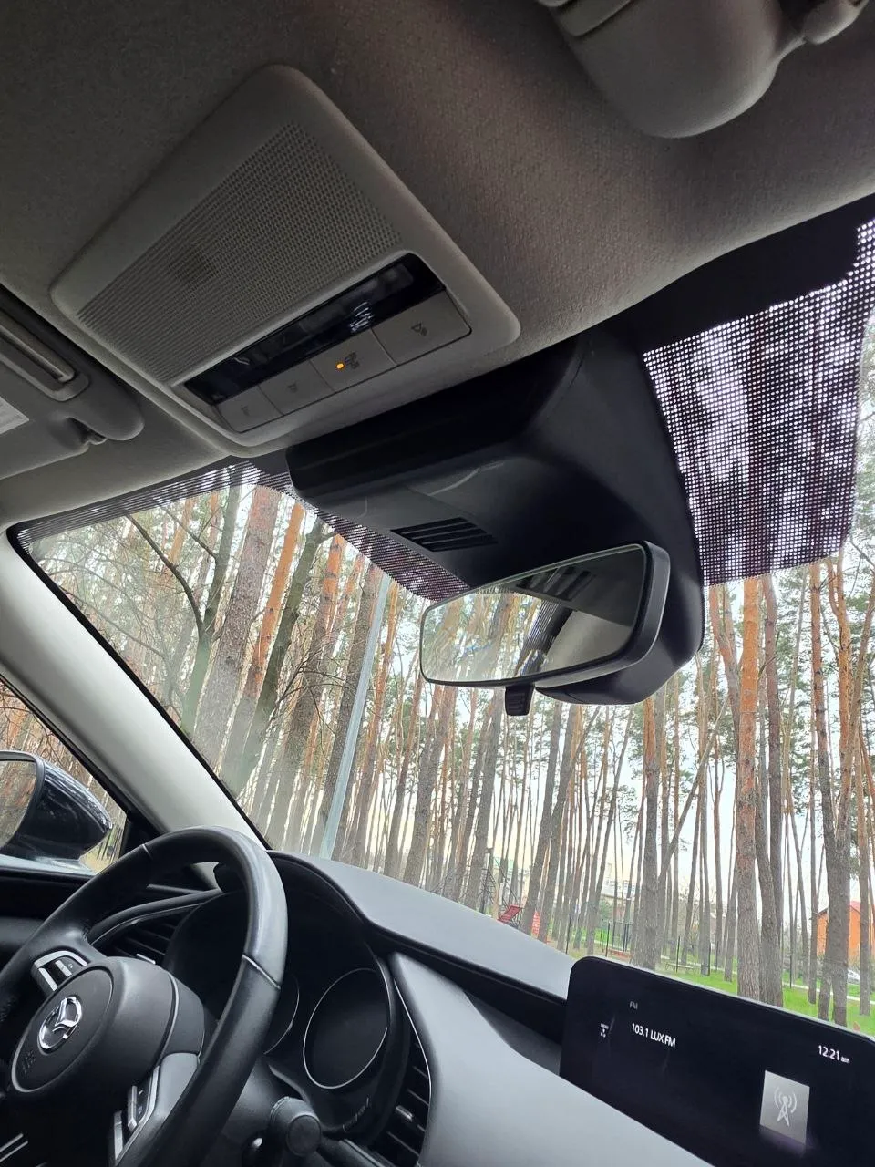 Mazda 3 - фото 10