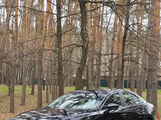 Mazda 3 - фото 1