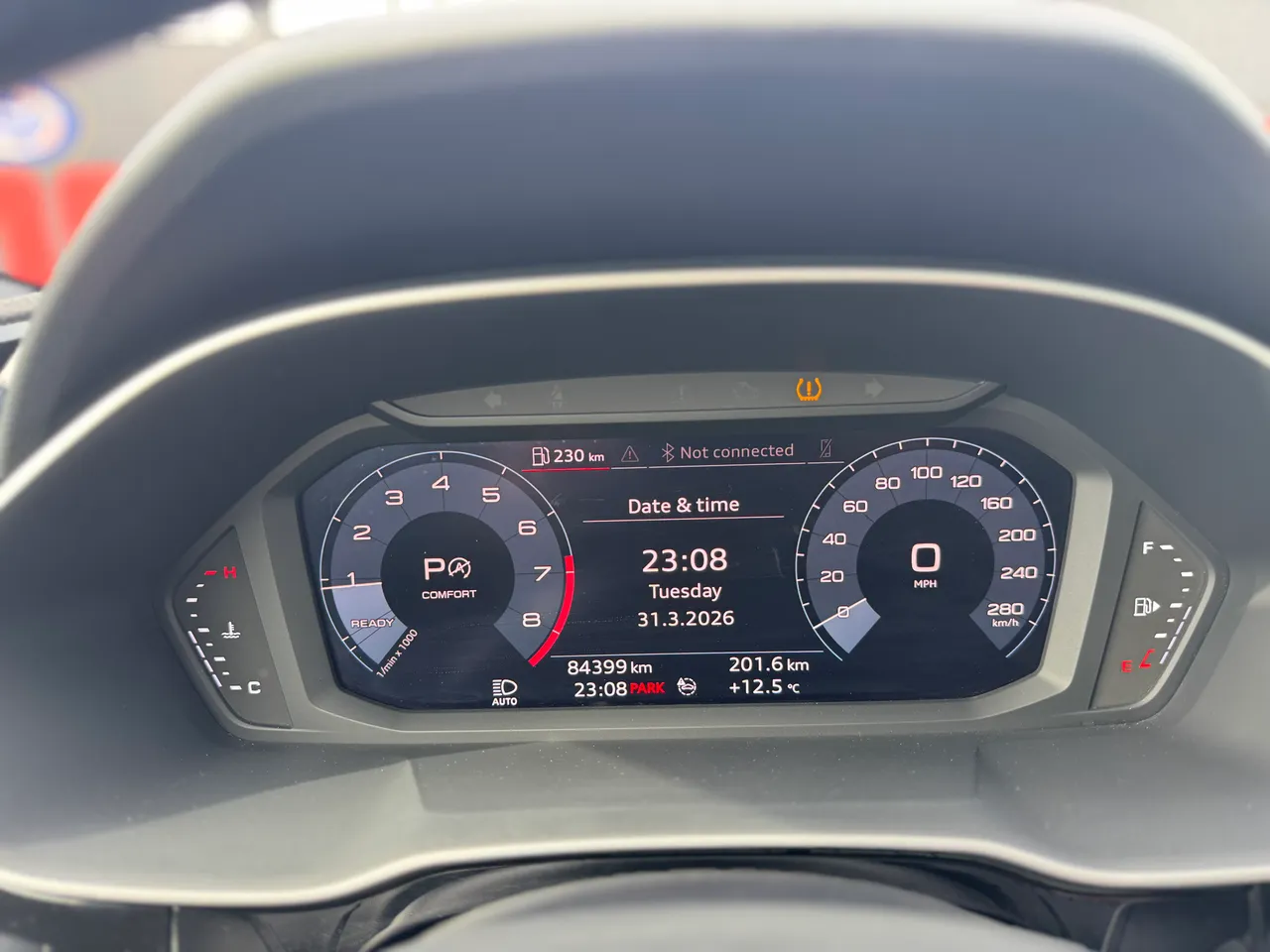 Audi Q3 - фото 13