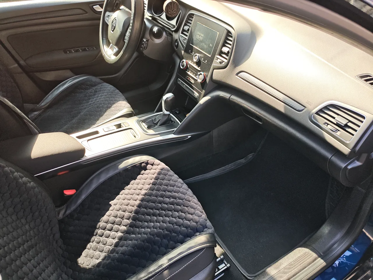 Renault Megane - фото 16