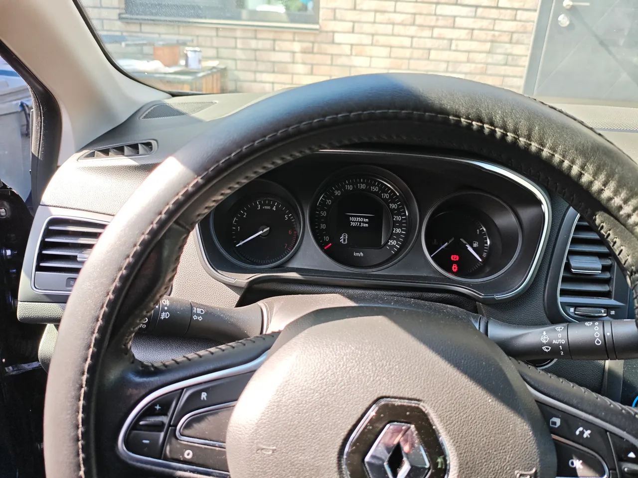 Renault Megane - фото 13