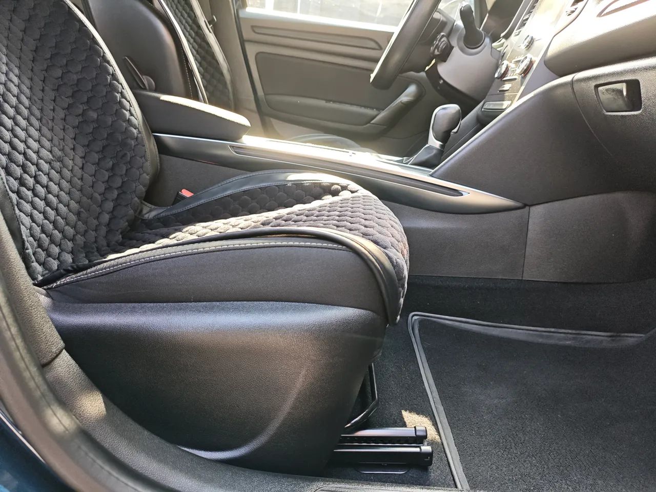 Renault Megane - фото 21