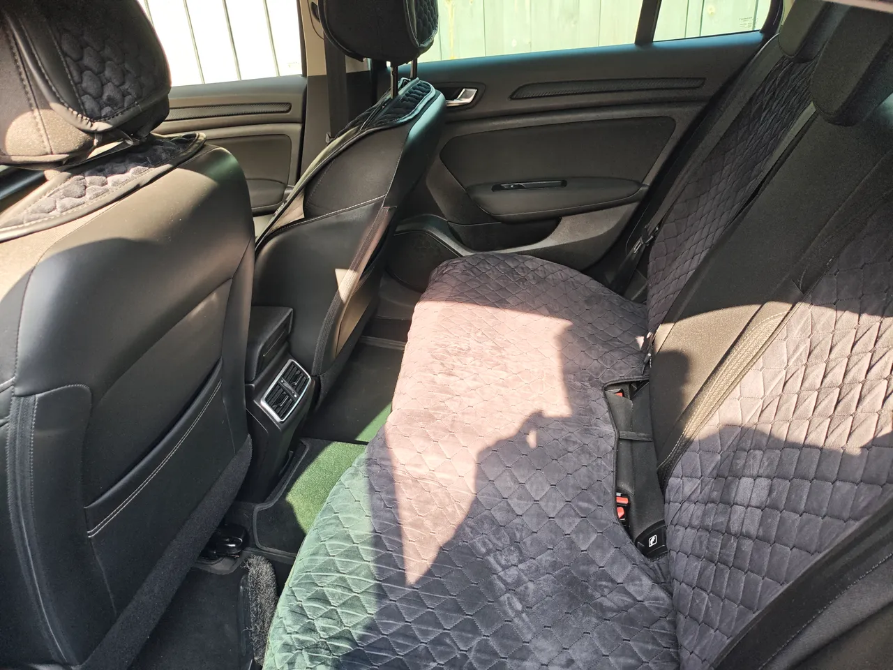 Renault Megane - фото 18