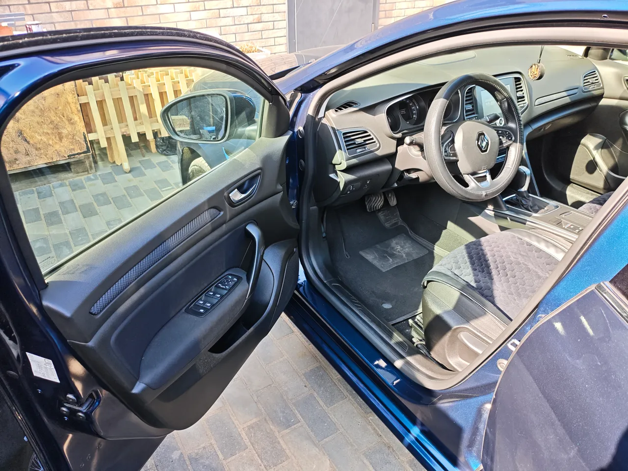 Renault Megane - фото 11