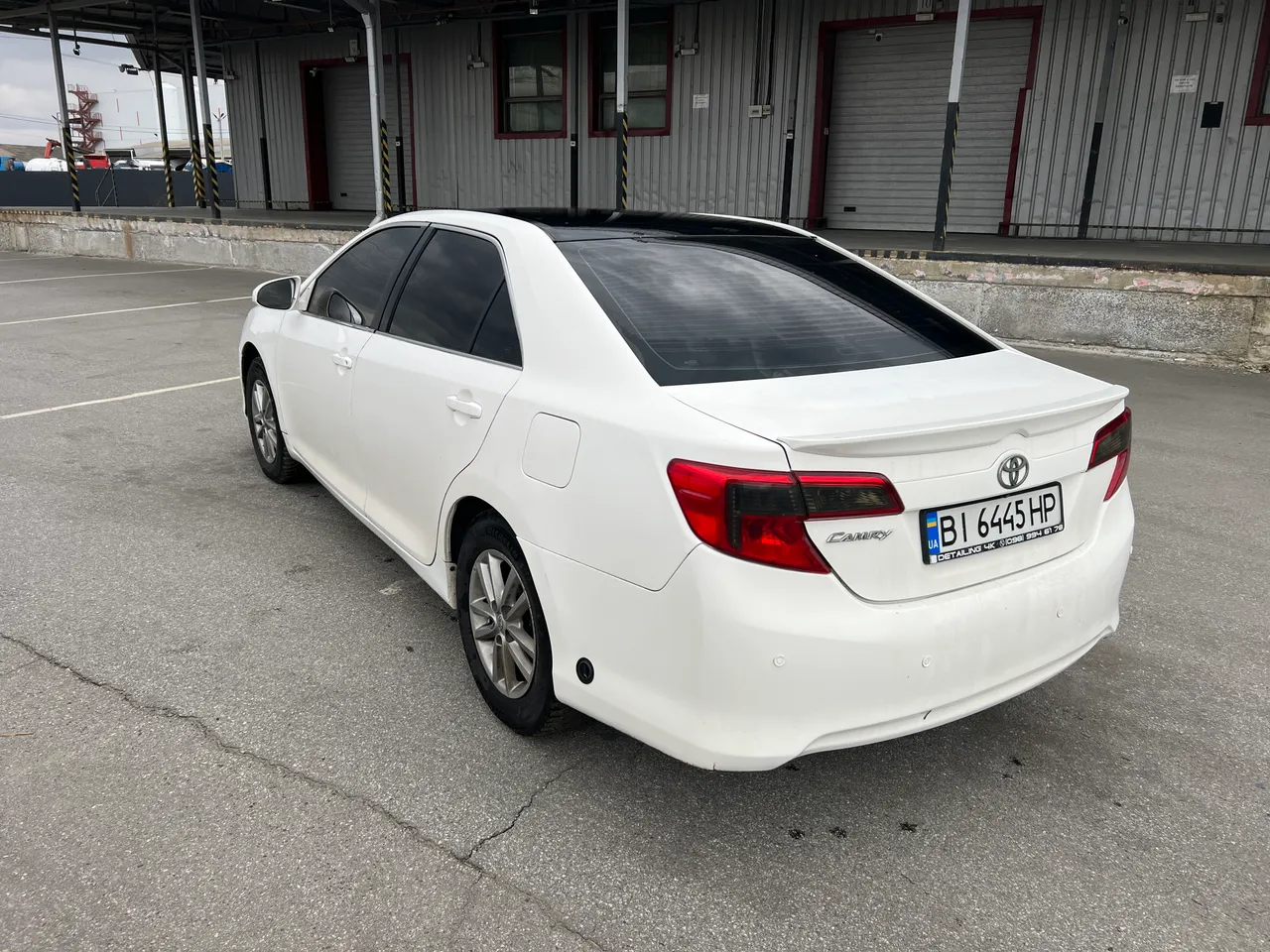Toyota Camry - фото 3