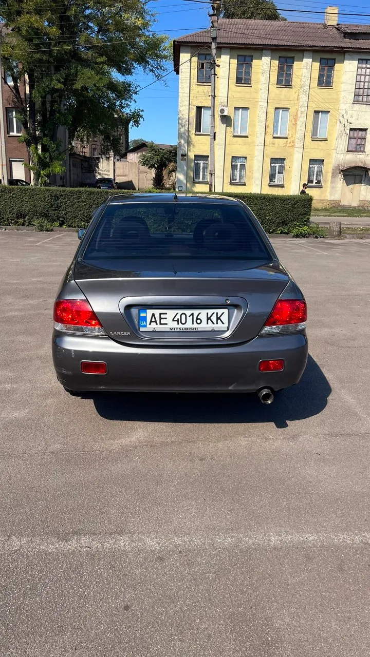 Mitsubishi Lancer - фото 2